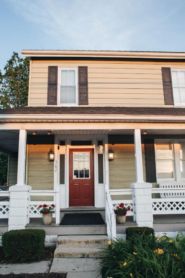 Country Squire Inn And Suites New Holland Eksteriør bilde