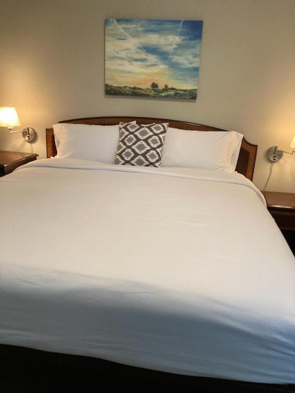 Country Squire Inn And Suites New Holland Eksteriør bilde