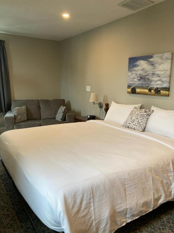 Country Squire Inn And Suites New Holland Eksteriør bilde