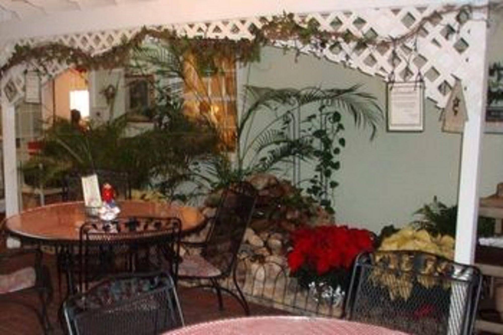 Country Squire Inn And Suites New Holland Eksteriør bilde